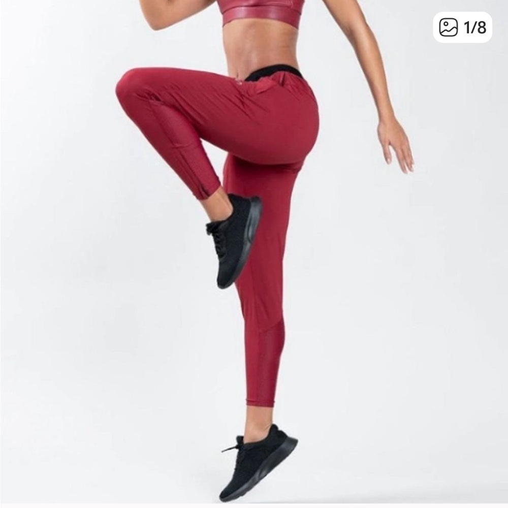 TLF Legacy Women’s Workout Joggers – Oxblood Red – Size M – NWT